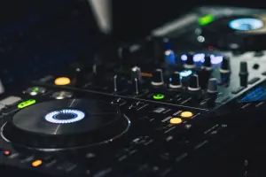 DJ Speakers:  Everything You Need for a Perfect Sound Setup